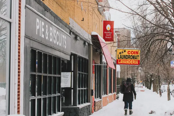 Ravenswood streets with classic neighborhood charm
